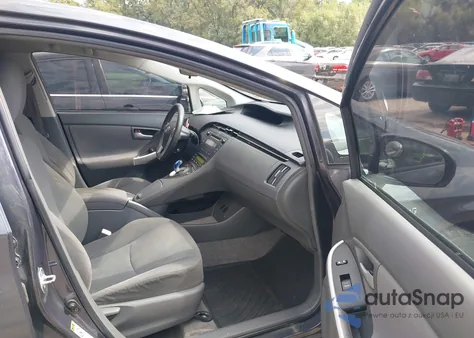 2011 Toyota Prius Two z USA, uszkodzony, nr VIN JTDKN3DU2B0300053